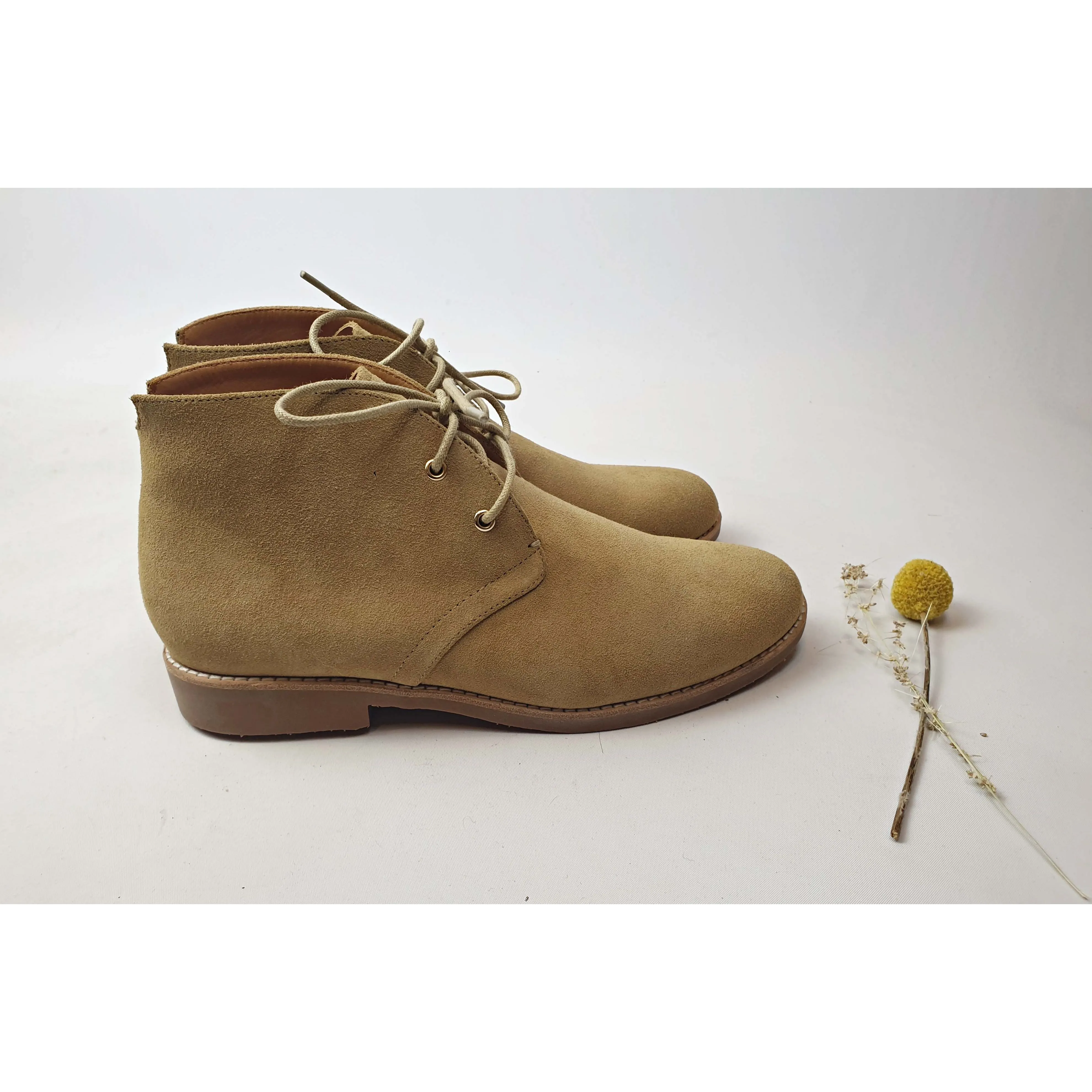 Bared beige soft neubuck leather laceup boots size 39