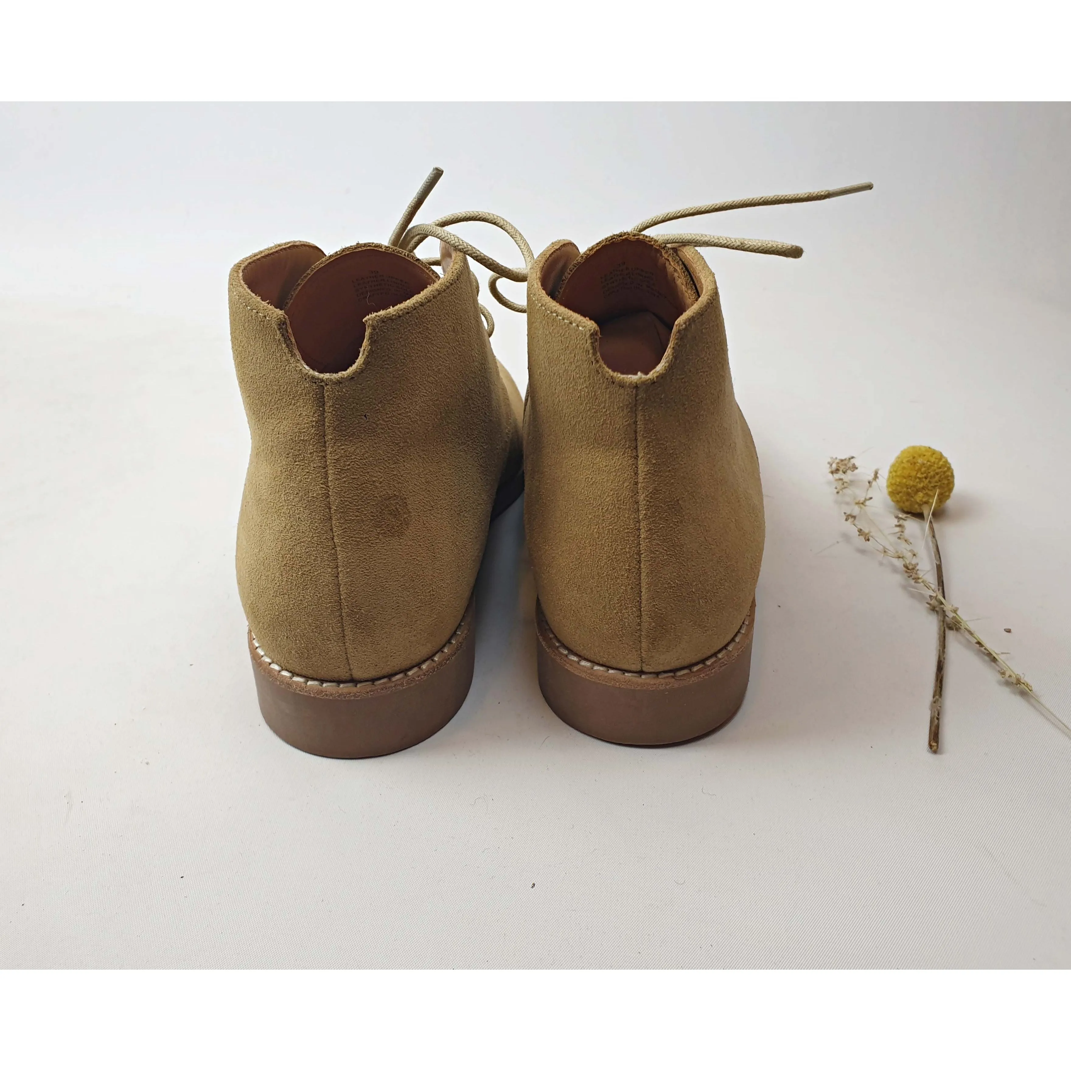 Bared beige soft neubuck leather laceup boots size 39