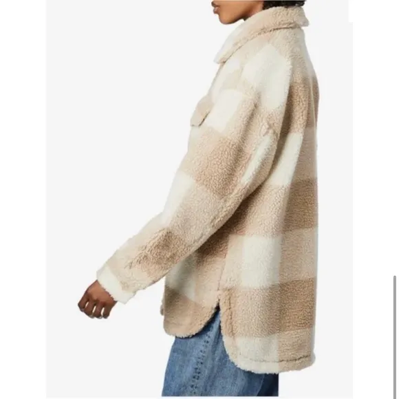Bernardo Size XL Cozy Faux Shearling Barn Jacket W/Oversized Patch Pockets