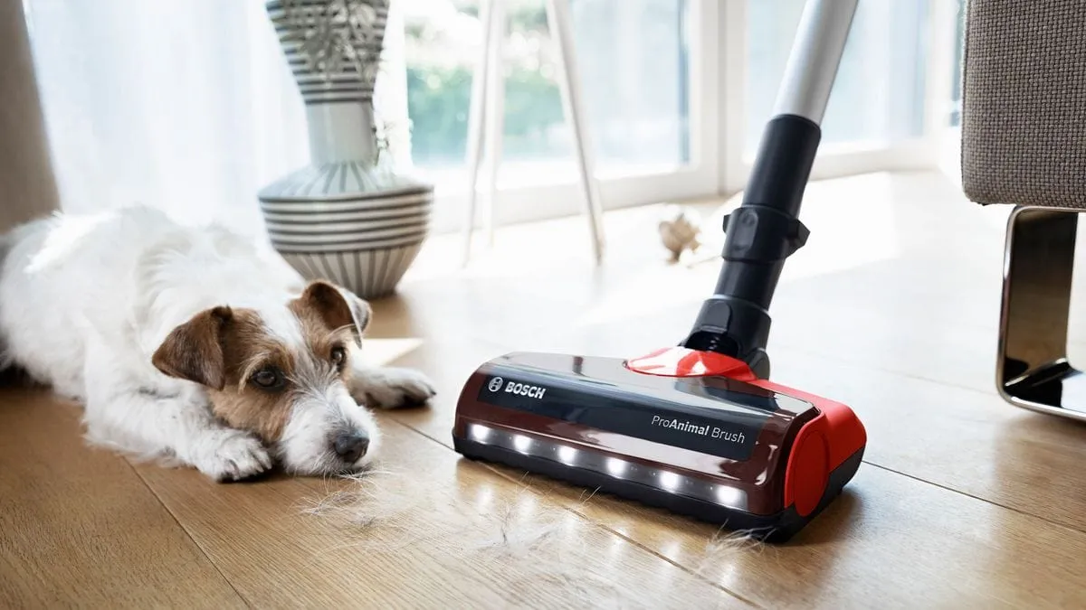 Bosch Rechargeable Vacuum Cleaner Unlimited 7 ProAnimal Red BCS711PET