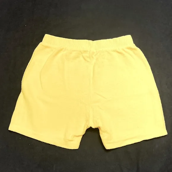 Brand New cozy stretch shorts, beautiful Pastel Yellow. Size M Fast shipping