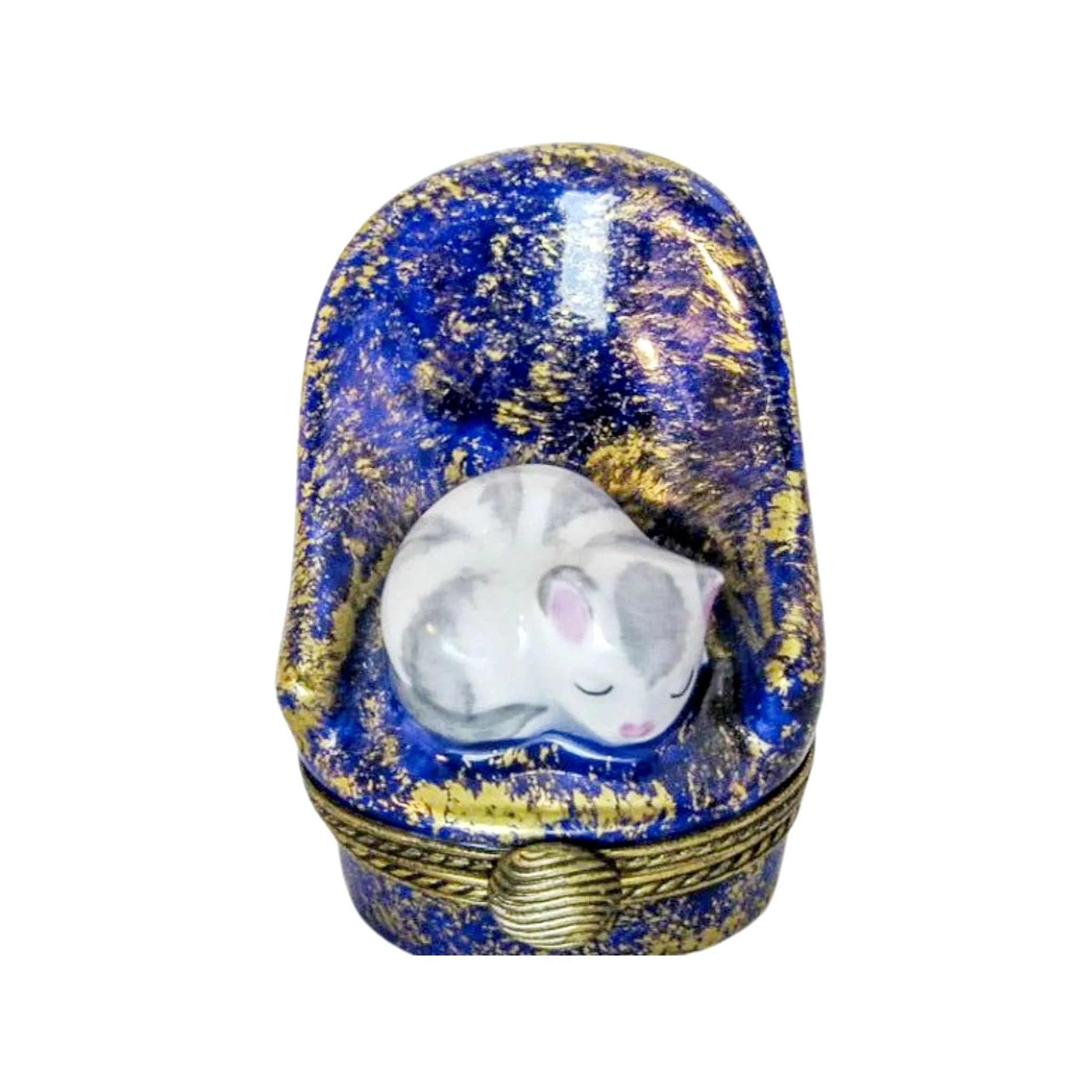 Cat in Chair - 3 Extra Days to Ship