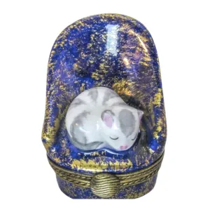Cat in Chair - 3 Extra Days to Ship