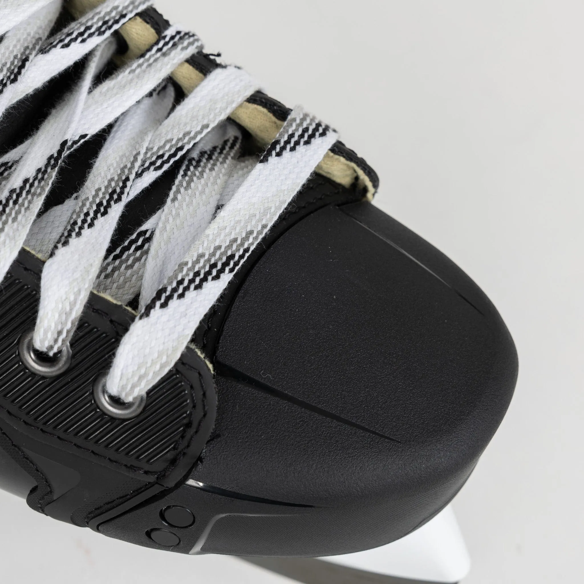 CCM Tacks 652 Pro Hockey Skates - Senior