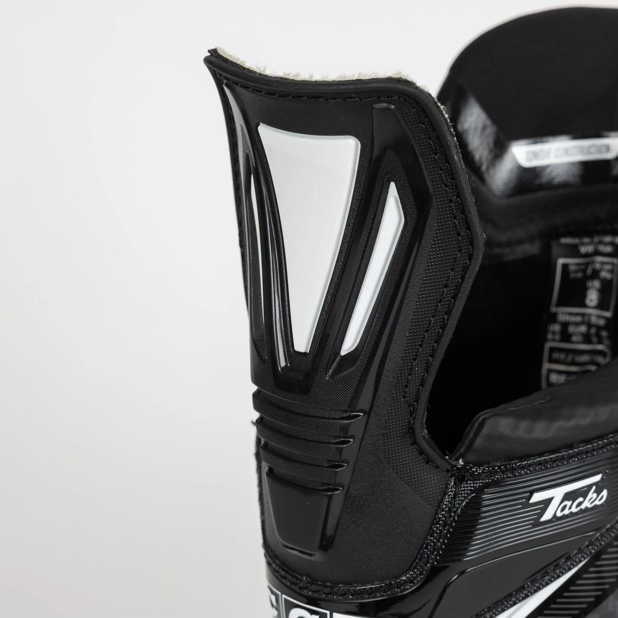 CCM Tacks 652 Pro Hockey Skates - Senior