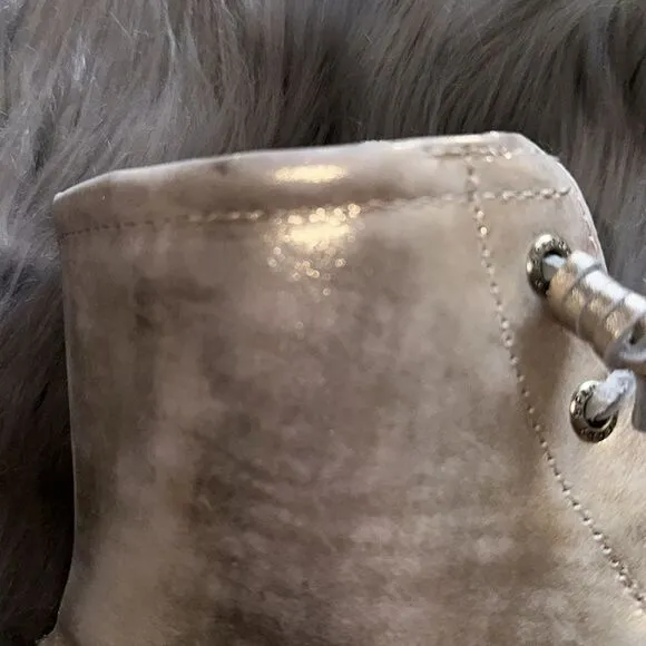 COPY - Sperry Boots saltwater shimmer ivory duck boots. Size 7.5