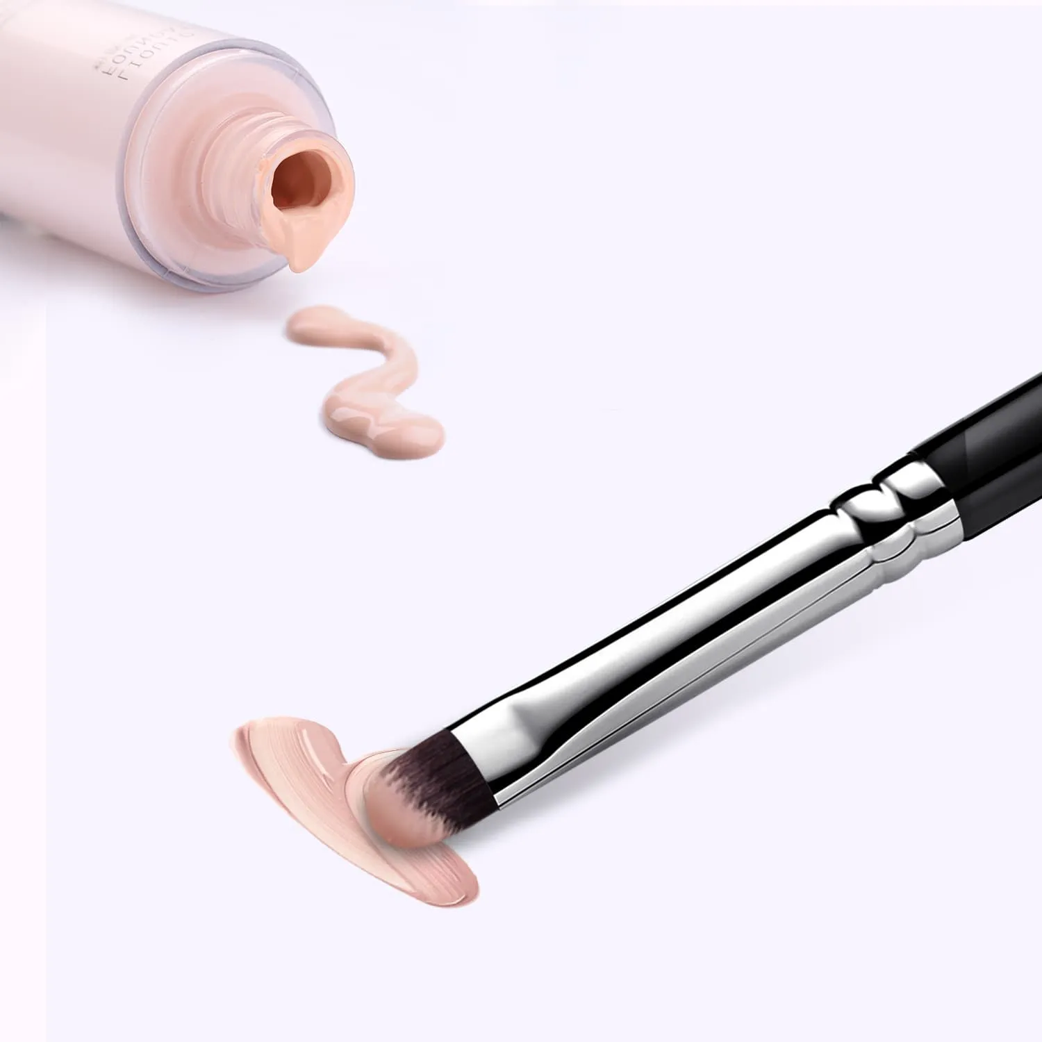 E836 - CONCEALER BRUSH