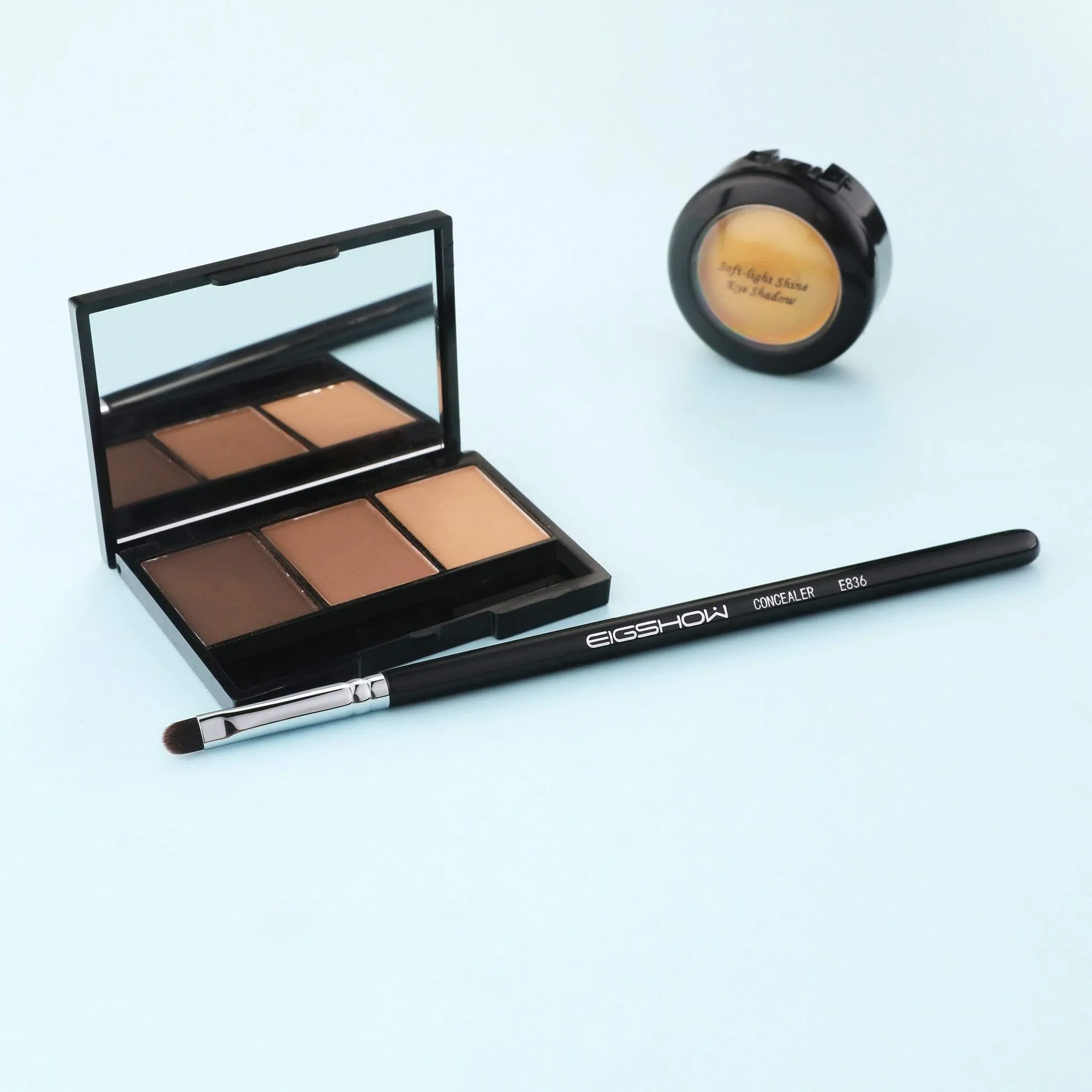 E836 - CONCEALER BRUSH