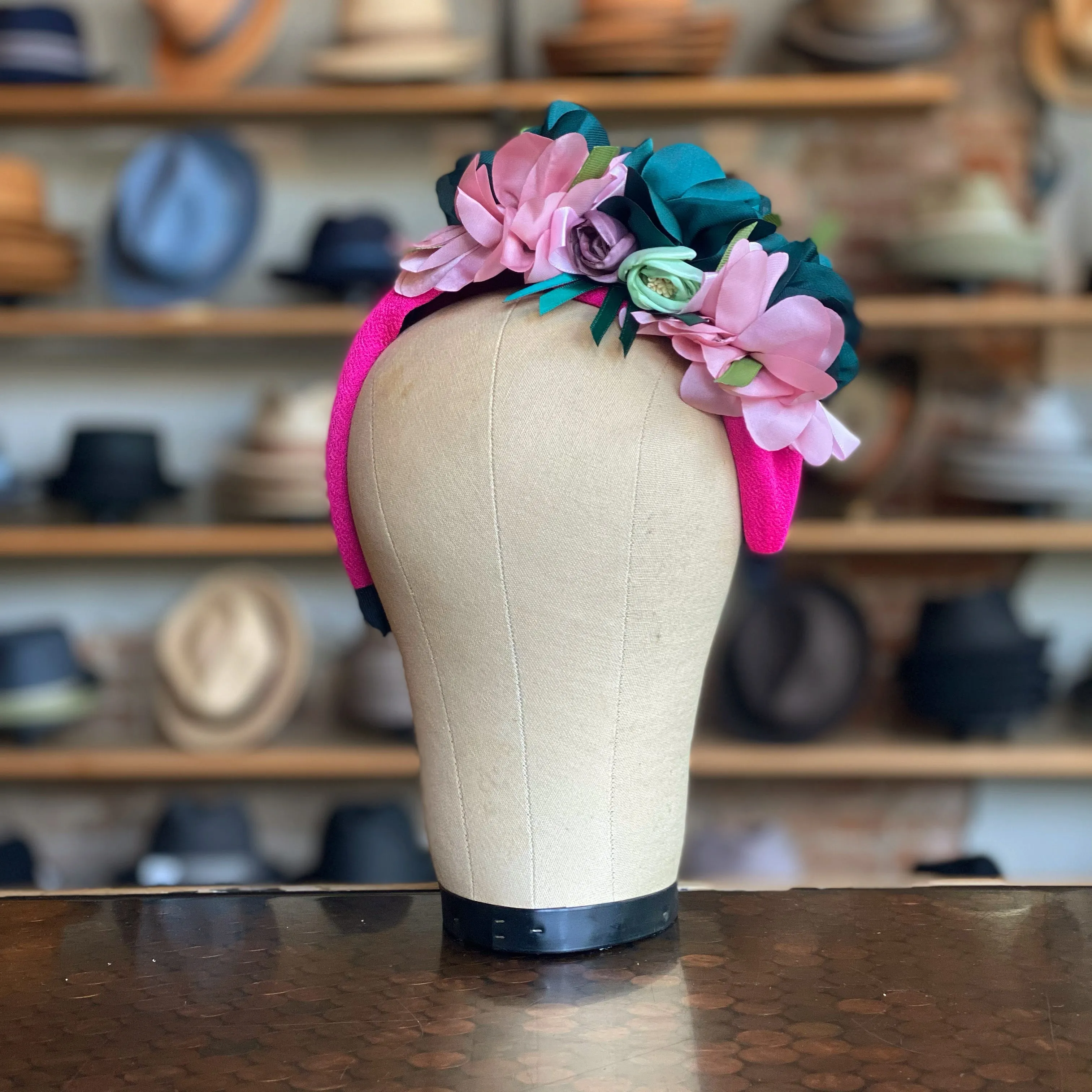 Giggle Water Fascinator
