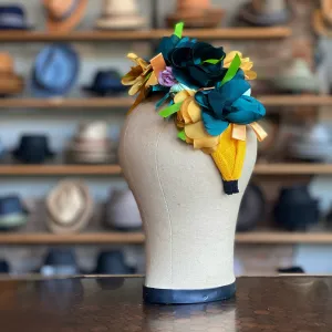 Giggle Water Fascinator