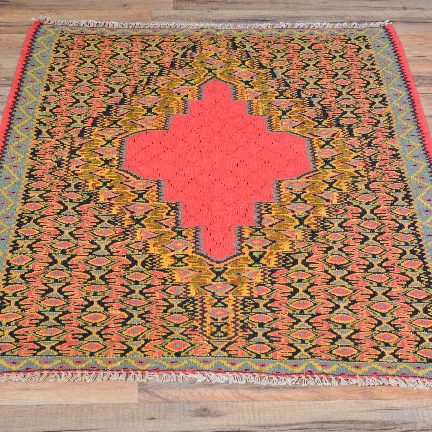 Hand-Woven Flatweave Authentic Senneh Kilim Tribal Handmade Wool Rug (Size 2.6 X 3.1) Brral-5004