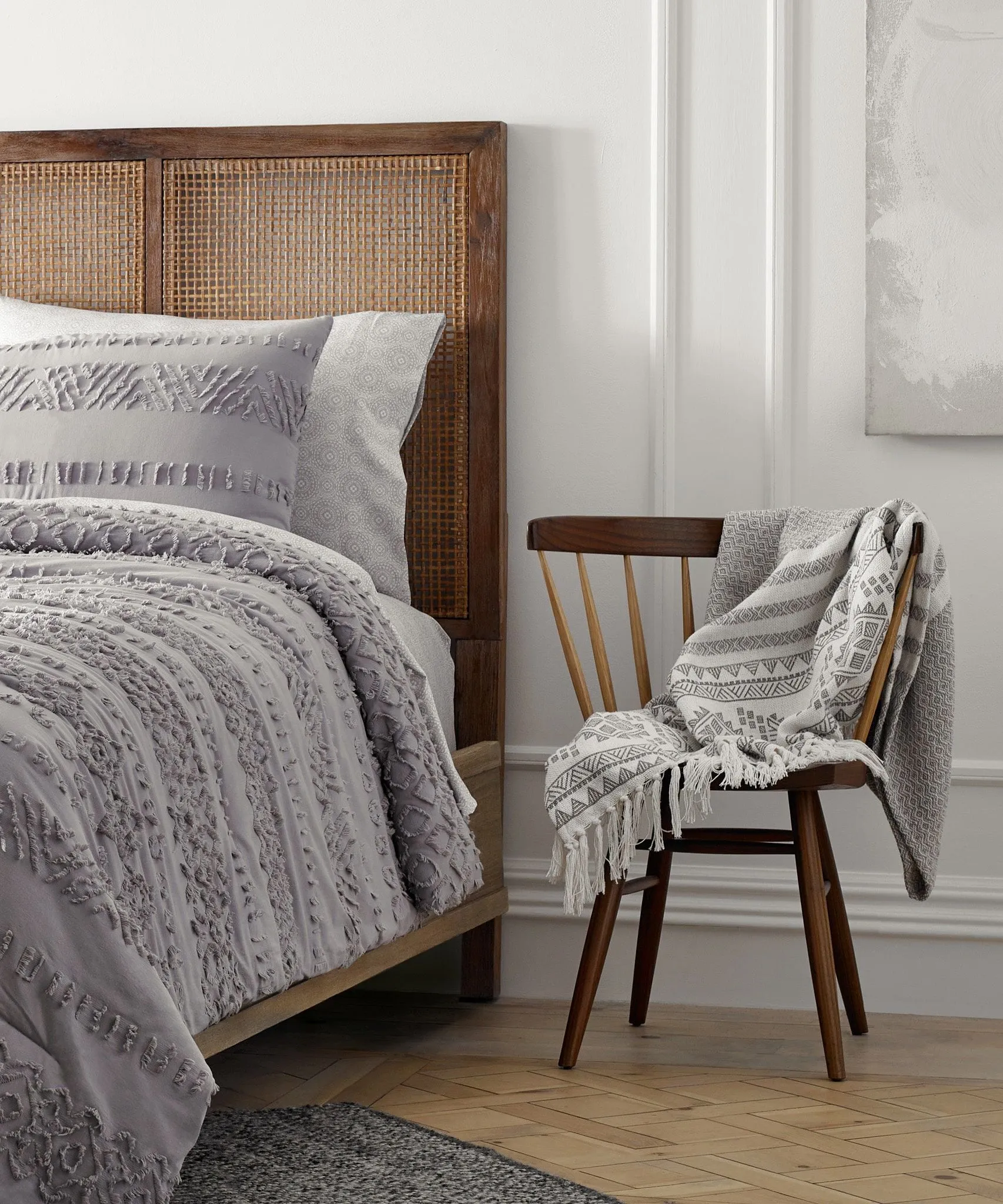Jolie Geometric Woven Throw