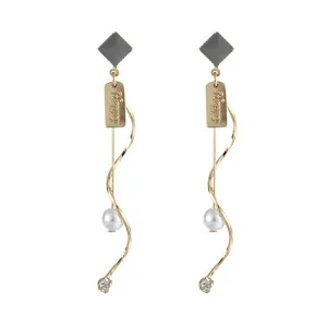 just-lil-things-gold-earrings-pin-earrings-jlt10261