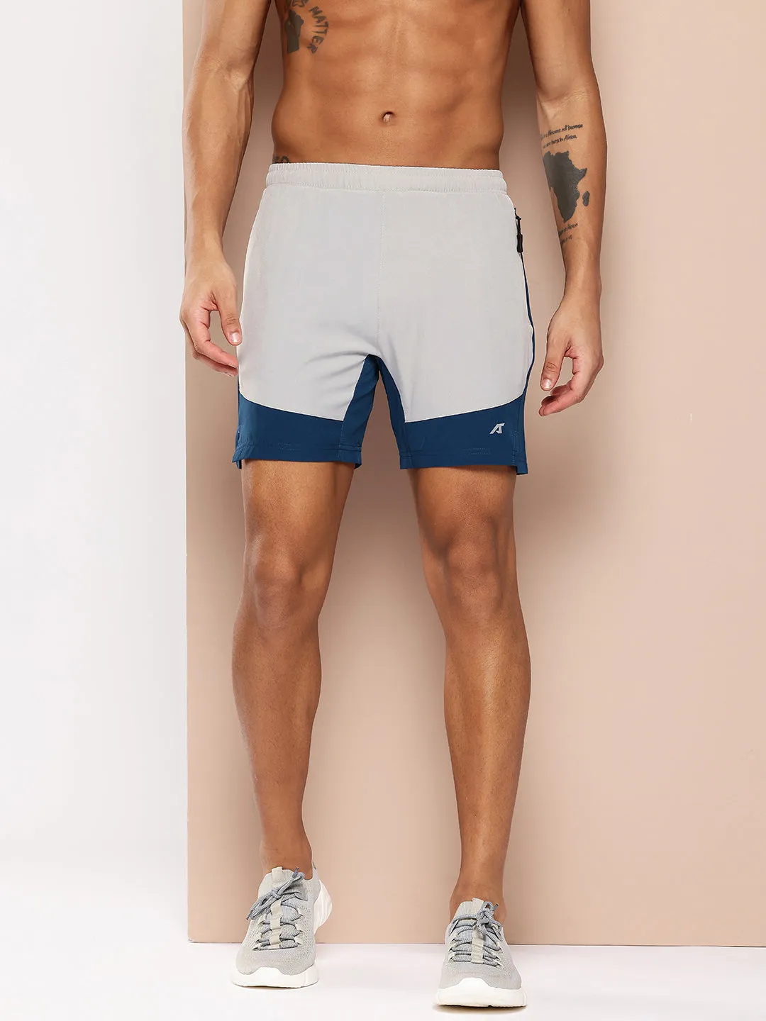 Light X Colourblocked Shorts