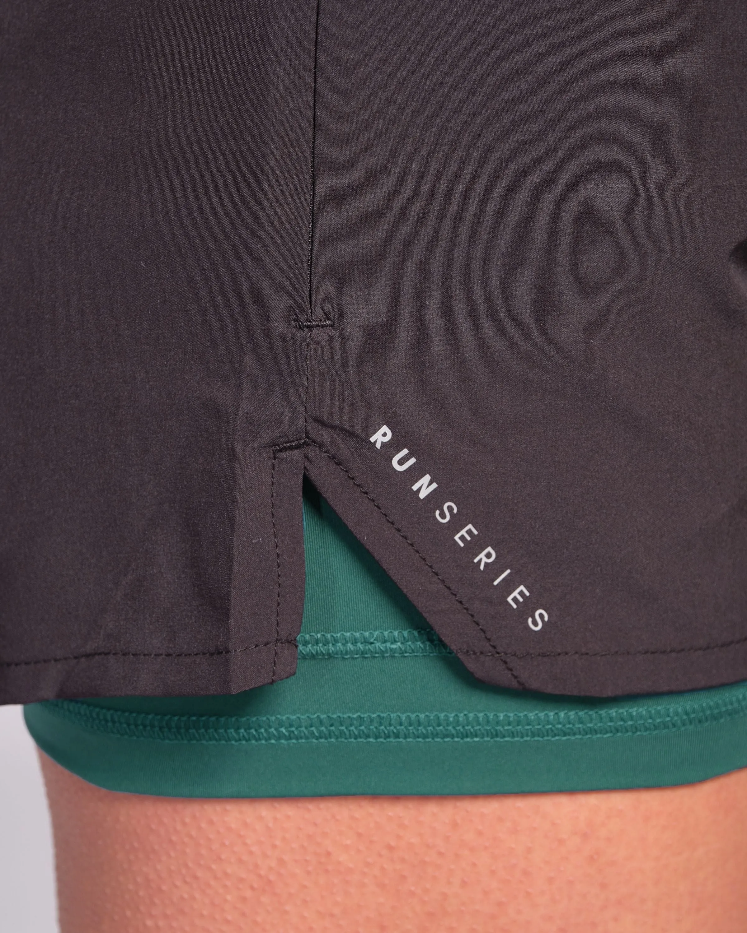 RUNSeries Pace Running Shorts Black/Jungle Green