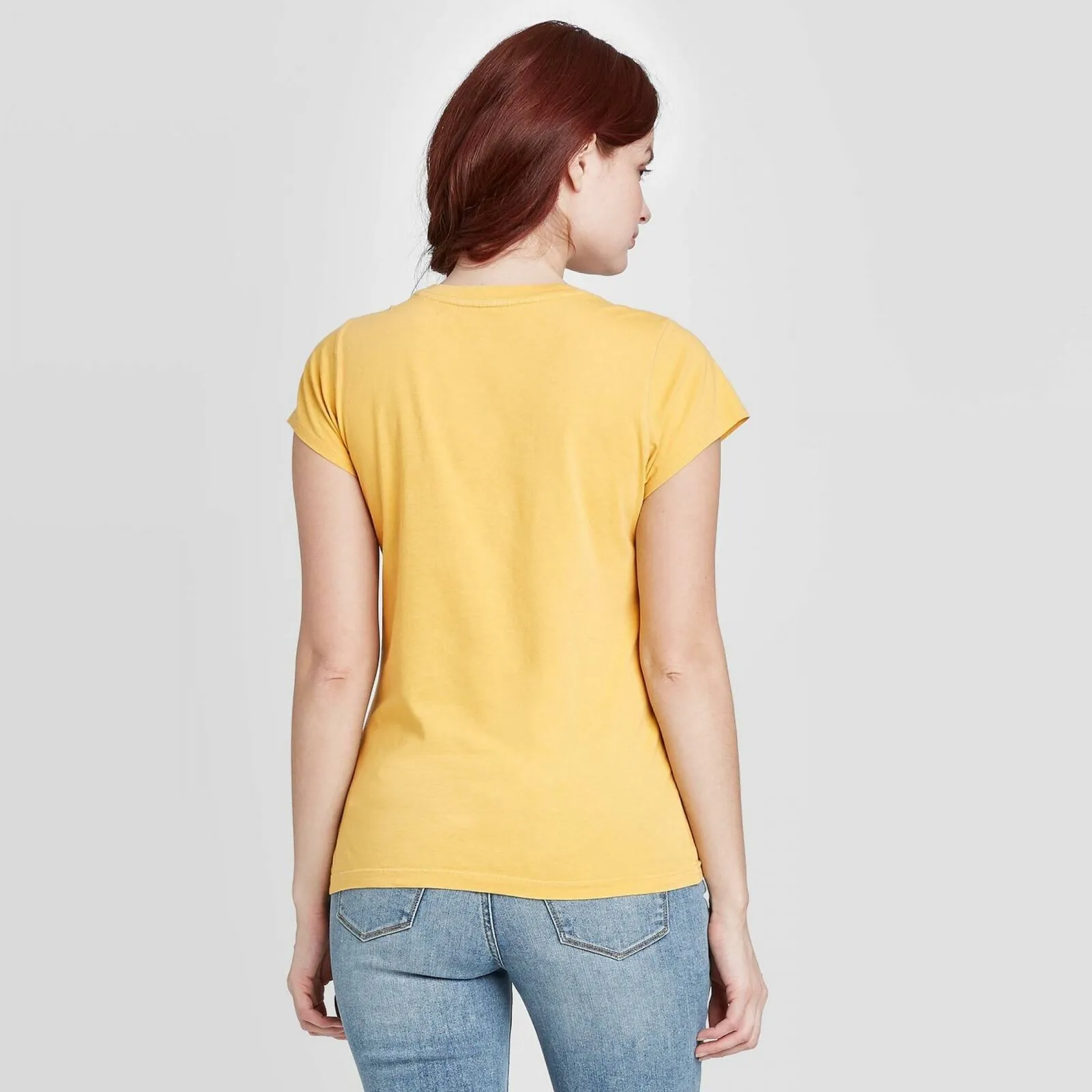 Universal Thread Women's Standard Fit Short Sleeve Crewneck T-Shirt
