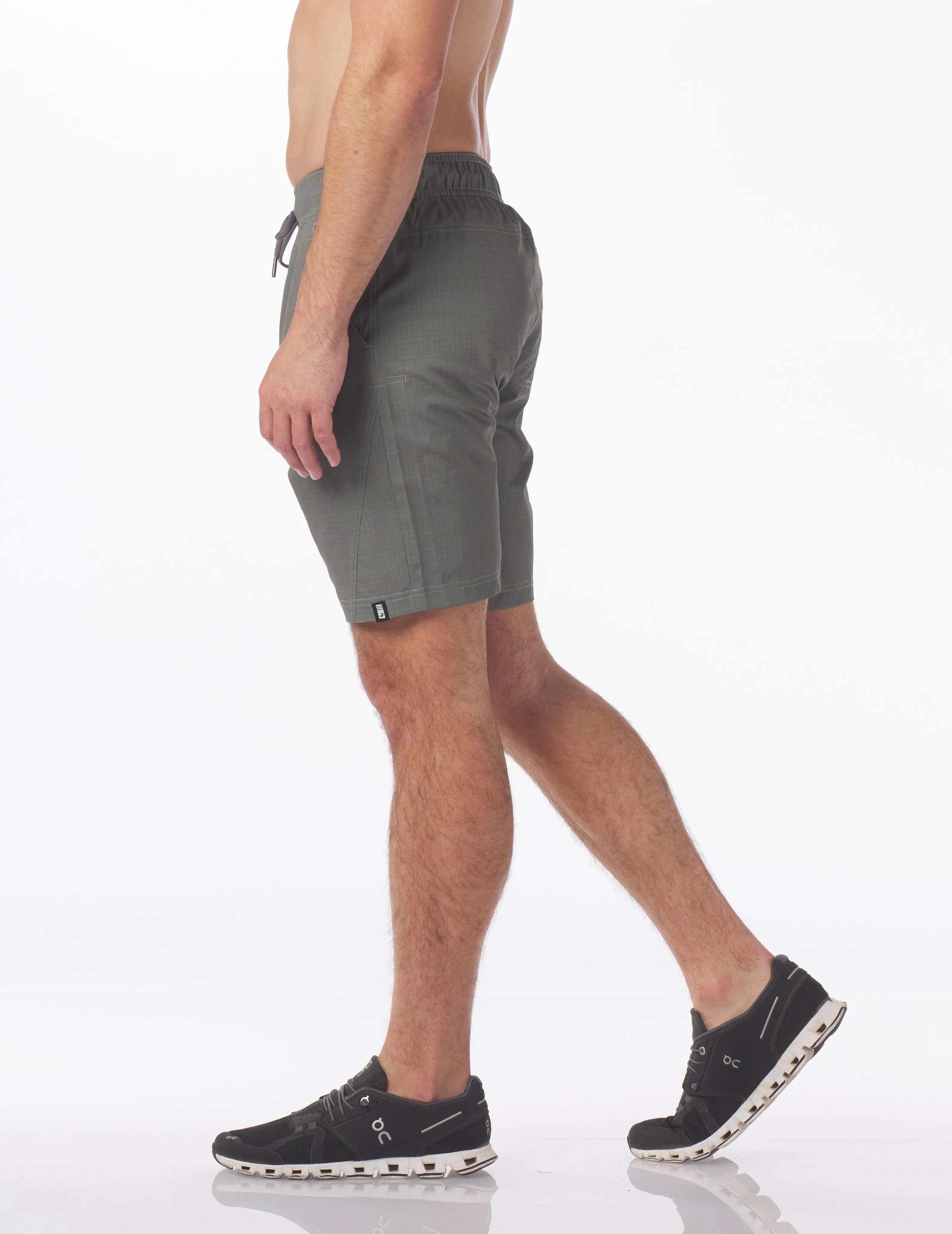 Versatility Short 7.5": Moss Grid